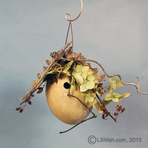 Free Bee House Gourd Project