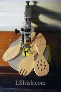 Wood Carving a Wooden Spoon