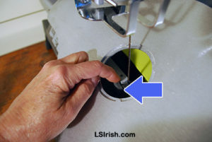 how to change a Ryobi Scroll Saw blade